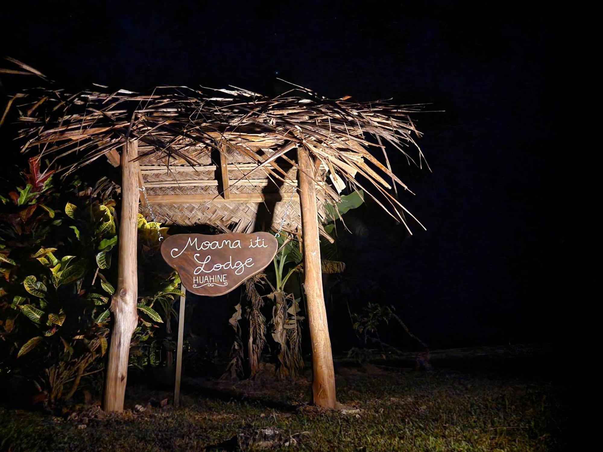 Moanaiti Lodge Maeva Exteriér fotografie
